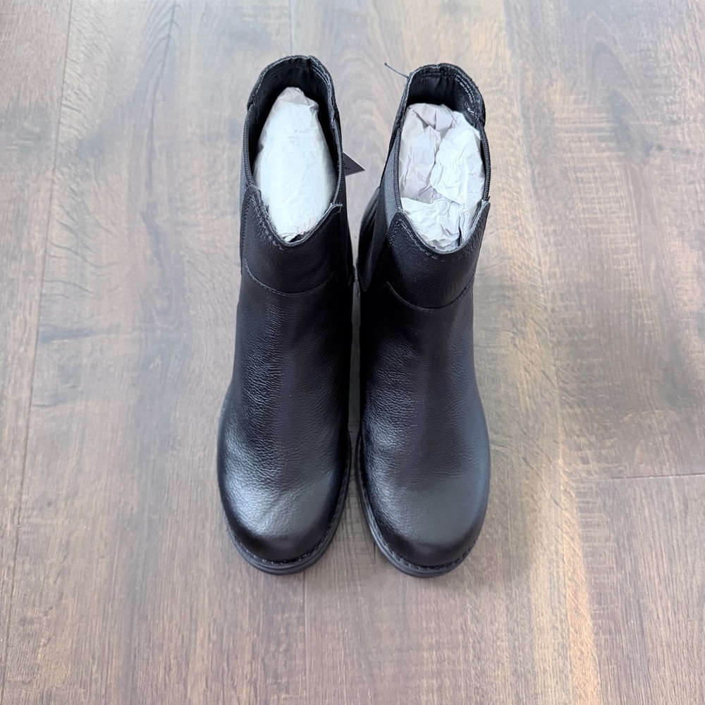 NWT Cole Haan Waterproof Camea Leather Chelsea Boot | Black | Size: 7 - Picture 6 of 13